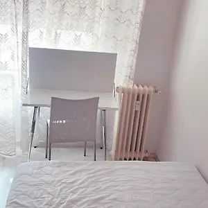 Apartamento Mariana Pineda Apartamento